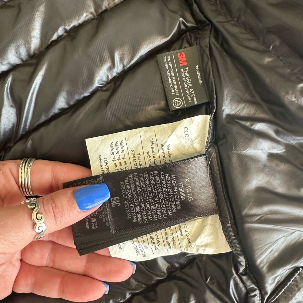 Marmot Women's Black Puffer Jacket - Picture 5 of 5